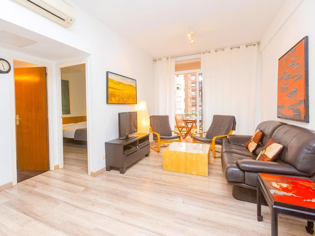 Apartment Eixample Dret Independencia Valenci By Interhome Barcellona Esterno foto